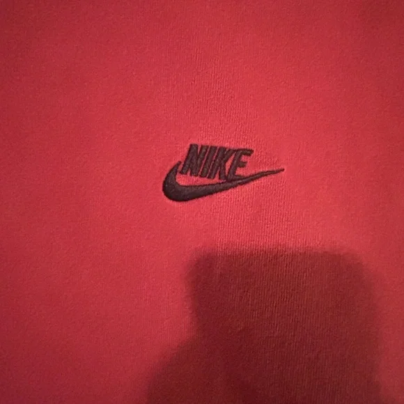 Nike Men's Burgundy Long Sleeve Tee - Picture 3 of 4